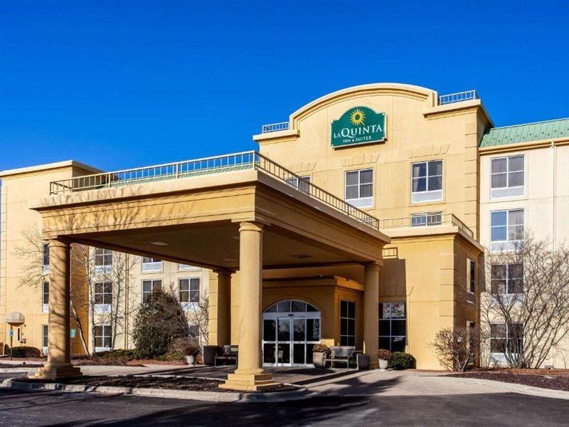 La Quinta By Wyndham Milwaukee Sw New Berlin Hotel Екстериор снимка