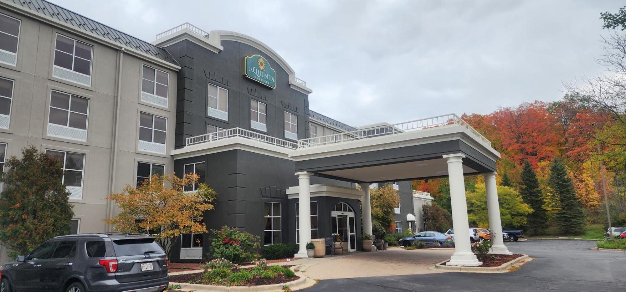 La Quinta By Wyndham Milwaukee Sw New Berlin Hotel Екстериор снимка
