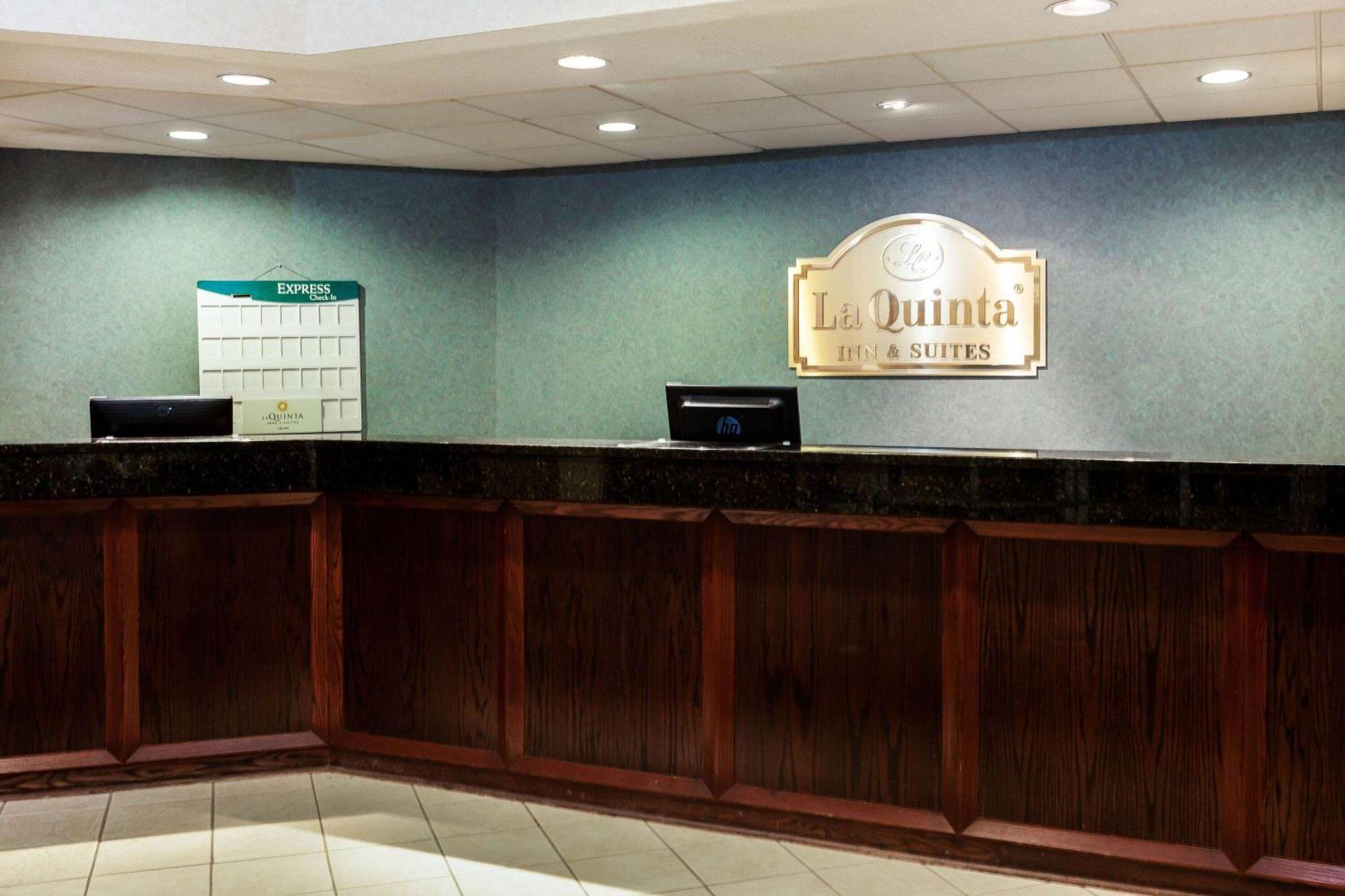 La Quinta By Wyndham Milwaukee Sw New Berlin Hotel Екстериор снимка