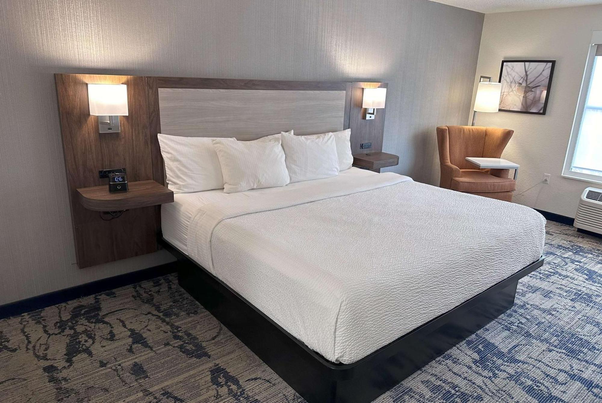 La Quinta By Wyndham Milwaukee Sw New Berlin Hotel Екстериор снимка