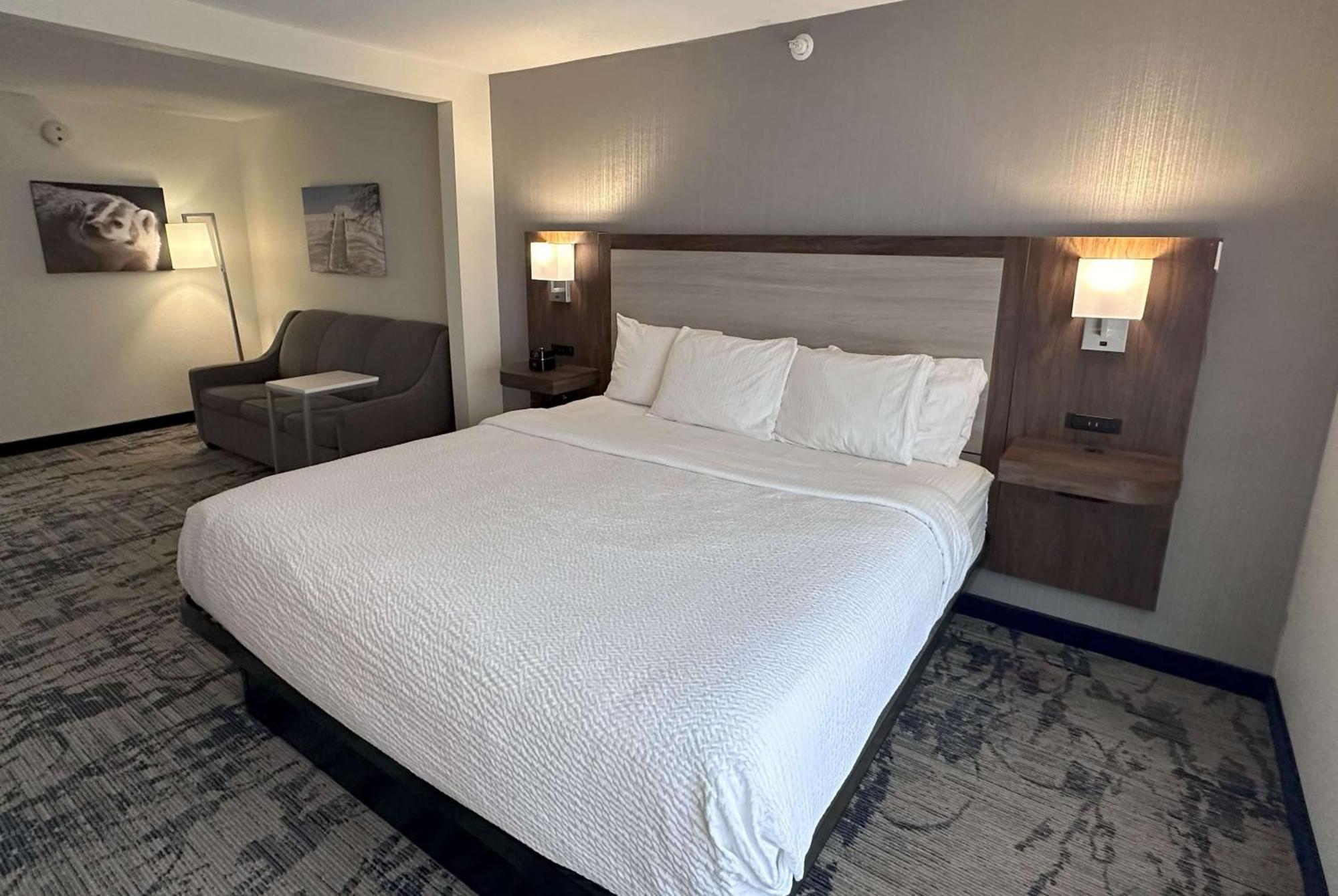 La Quinta By Wyndham Milwaukee Sw New Berlin Hotel Екстериор снимка