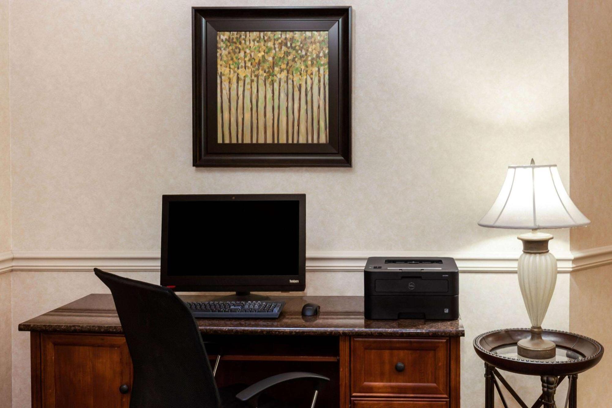 La Quinta By Wyndham Milwaukee Sw New Berlin Hotel Екстериор снимка