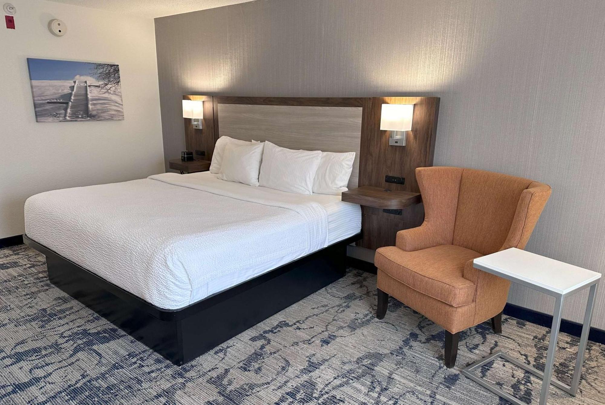 La Quinta By Wyndham Milwaukee Sw New Berlin Hotel Екстериор снимка